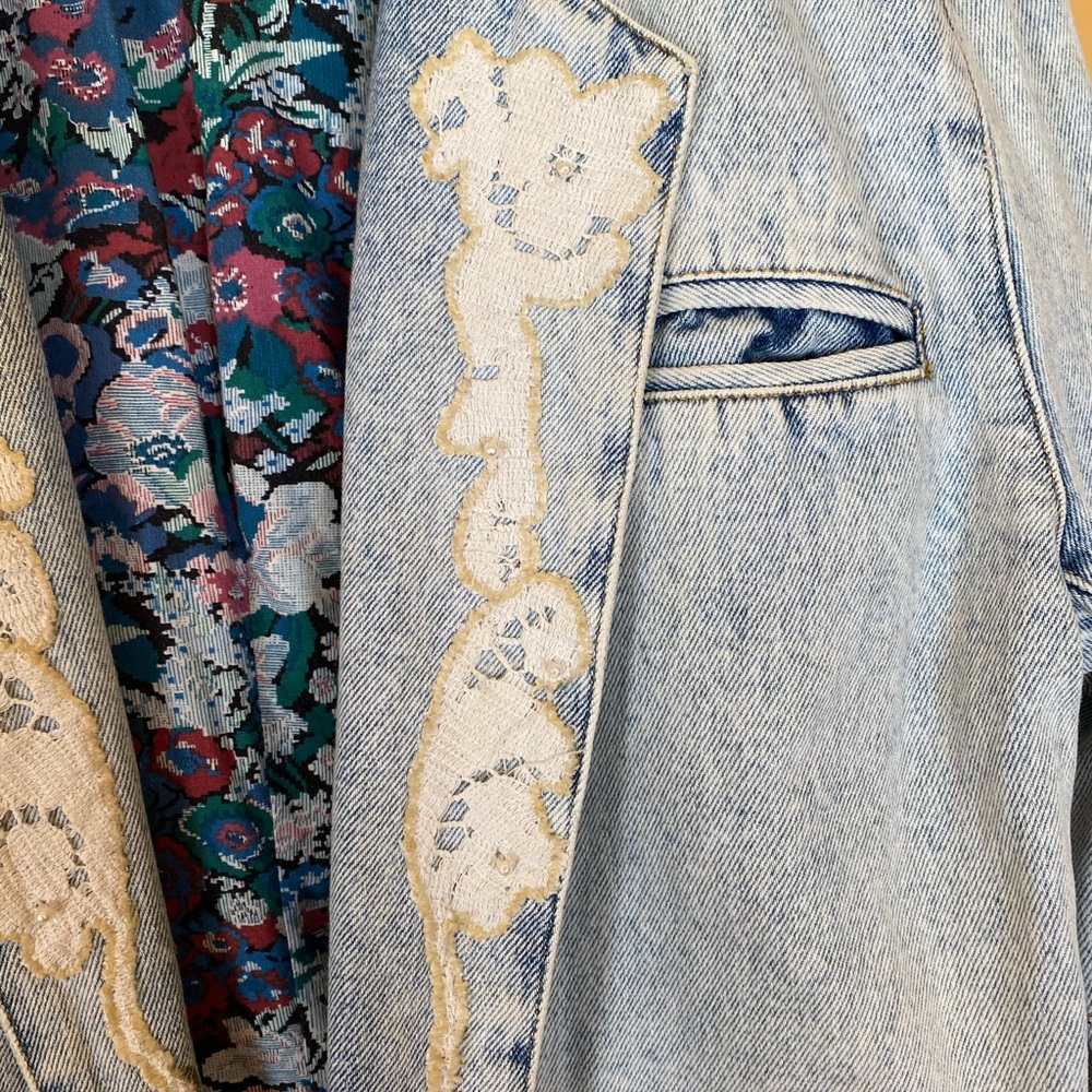 VINTAGE S.B.II Acid Wash Jean Jacket w/ Embroidery